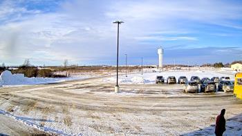 Weather camera view of Calcium Primary School.