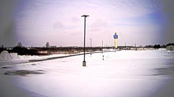 Weather camera view of Calcium Primary School.