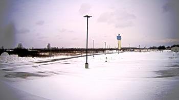 Weather camera view of Calcium Primary School.