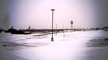 Weather camera view of Calcium Primary School.