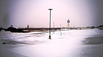 Weather camera view of Calcium Primary School.