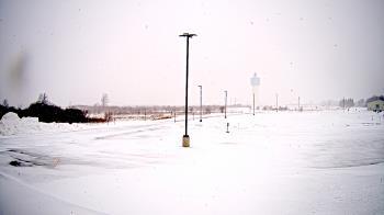Weather camera view of Calcium Primary School.