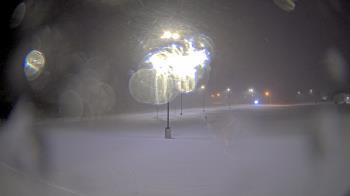 Weather camera view of Calcium Primary School.