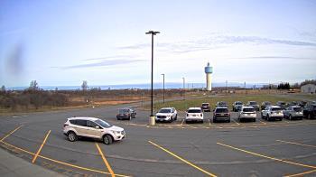 Weather camera view of Calcium Primary School.