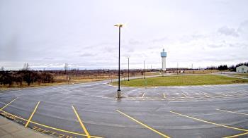 Weather camera view of Calcium Primary School.