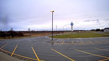 Weather camera view of Calcium Primary School.