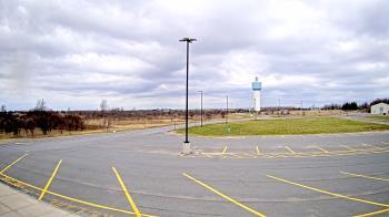 Weather camera view of Calcium Primary School.