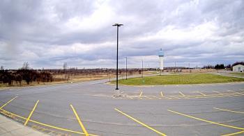 Weather camera view of Calcium Primary School.