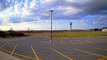 Weather camera view of Calcium Primary School.