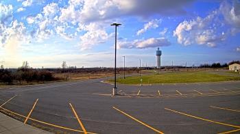 Weather camera view of Calcium Primary School.