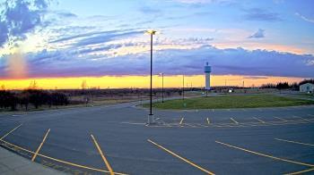 Weather camera view of Calcium Primary School.