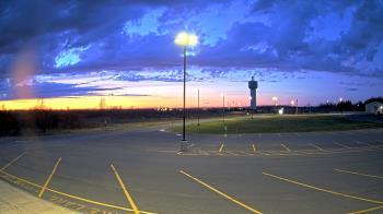 Weather camera view of Calcium Primary School.