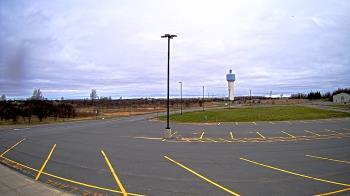 Weather camera view of Calcium Primary School.