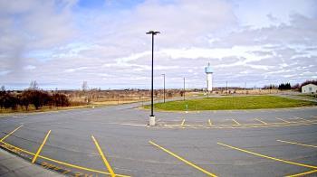 Weather camera view of Calcium Primary School.