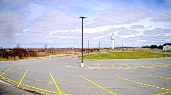 Weather camera view of Calcium Primary School.