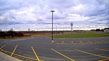 Weather camera view of Calcium Primary School.