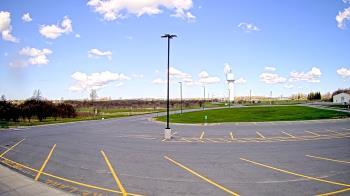 Weather camera view of Calcium Primary School.