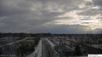 Weather camera view of College of DuPage.