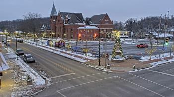 Weather camera view of City of Connersville.