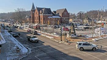 Weather camera view of City of Connersville.