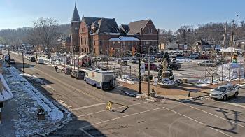 Weather camera view of City of Connersville.