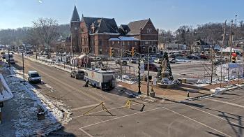 Weather camera view of City of Connersville.