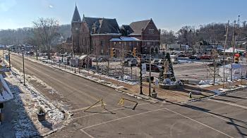 Weather camera view of City of Connersville.