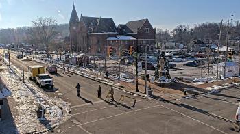Weather camera view of City of Connersville.