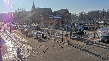 Weather camera view of City of Connersville.