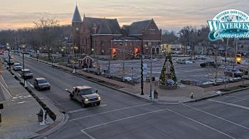 Weather camera view of City of Connersville.