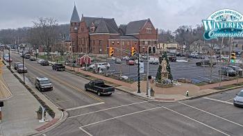 Weather camera view of City of Connersville.
