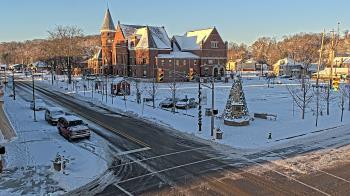 Weather camera view of City of Connersville.