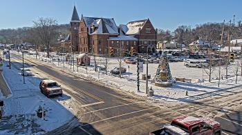 Weather camera view of City of Connersville.
