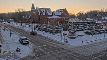 Weather camera view of City of Connersville.