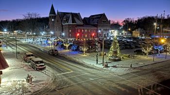 Weather camera view of City of Connersville.