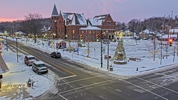 Weather camera view of City of Connersville.