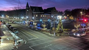 Weather camera view of City of Connersville.