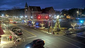 Weather camera view of City of Connersville.