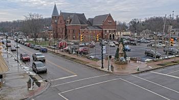 Weather camera view of City of Connersville.