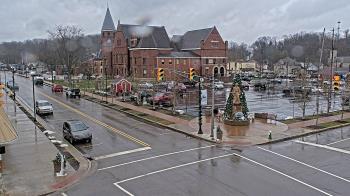 Weather camera view of City of Connersville.