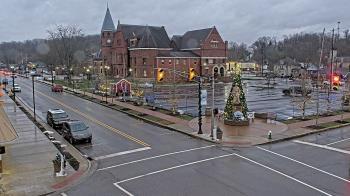 Weather camera view of City of Connersville.