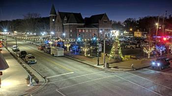 Weather camera view of City of Connersville.