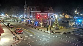 Weather camera view of City of Connersville.