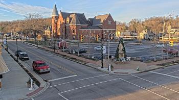 Weather camera view of City of Connersville.