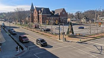 Weather camera view of City of Connersville.