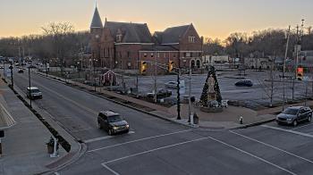 Weather camera view of City of Connersville.