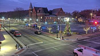 Weather camera view of City of Connersville.