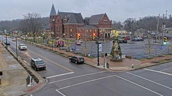 Weather camera view of City of Connersville.