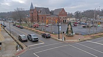 Weather camera view of City of Connersville.