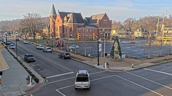 Weather camera view of City of Connersville.